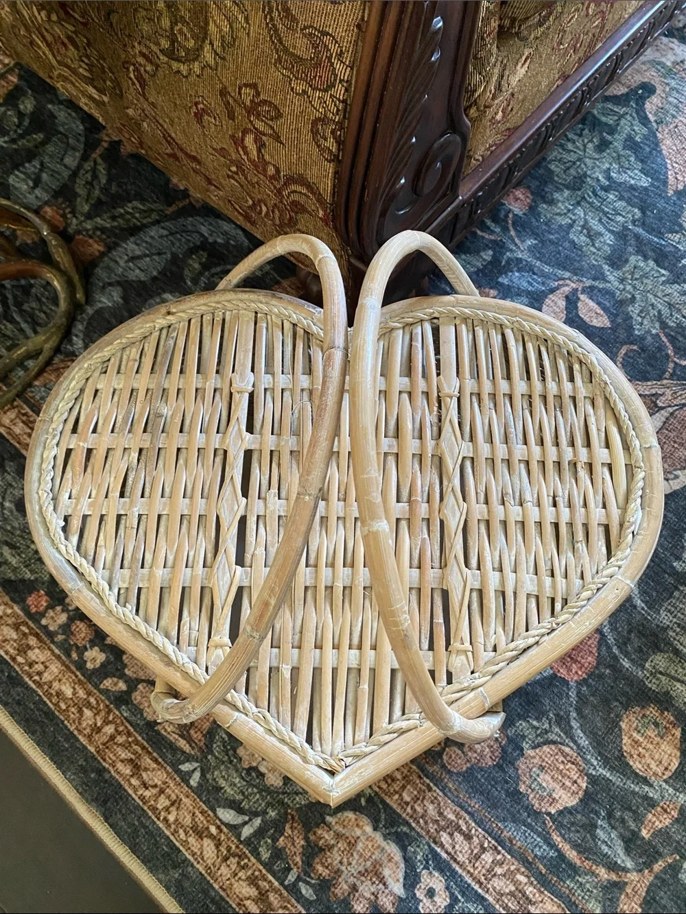 Vintage Heart Shaped Picnic/Sewing/Storage Large Hand-Woven Wicker Basket